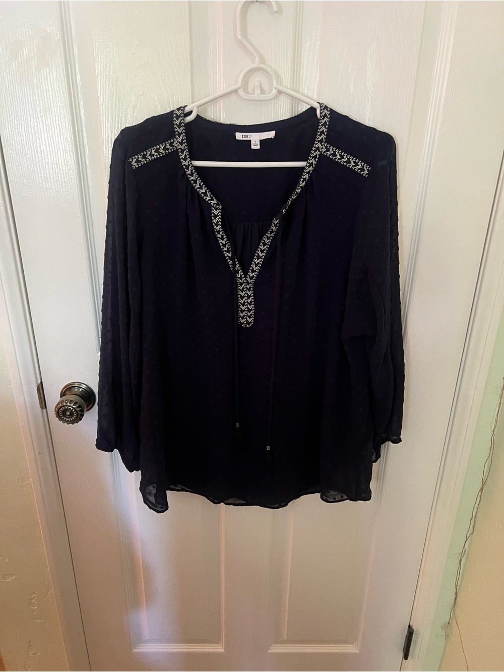 DR2 Navy and White Embroidered Tunic Top, Size Large